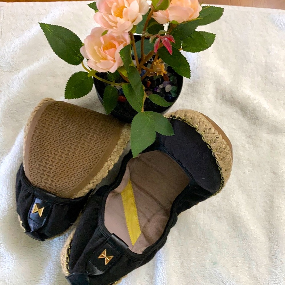Butterfly twists woman shoe, 3 different color